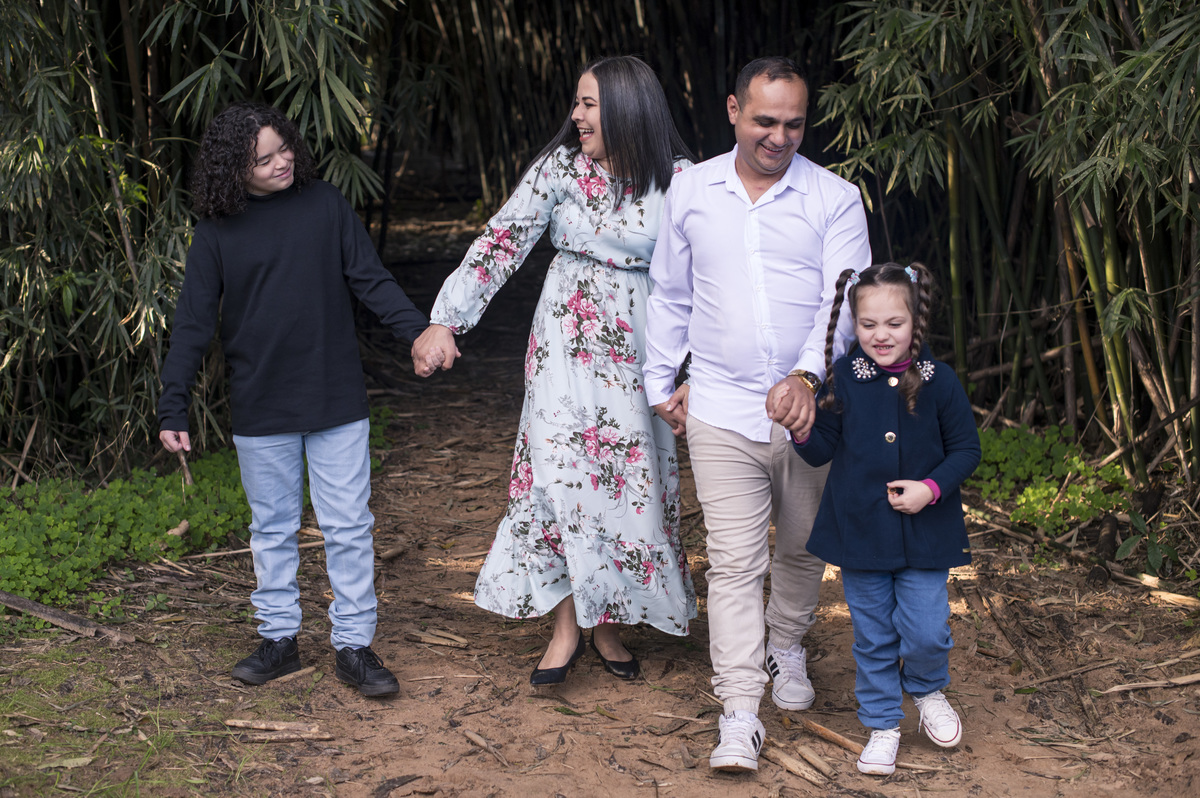 Ensaio externo de família em Montenegro