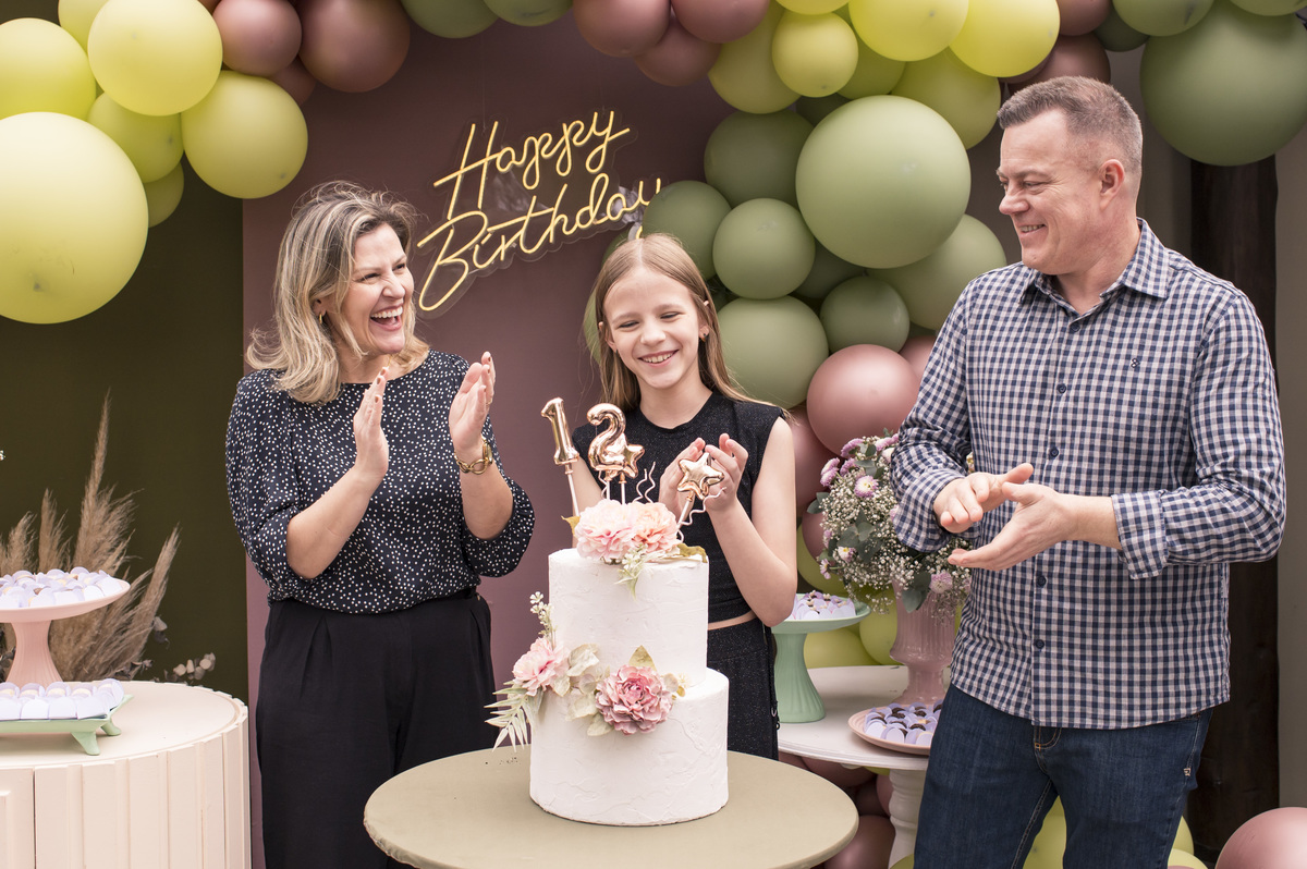 Festa de aniversário na casa da chácara em montenegro RS - hora do parabéns