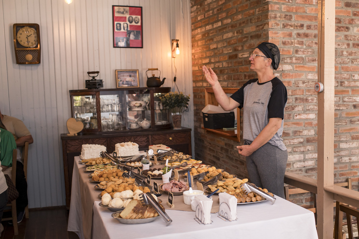 abertura do café colonial do agroturismo fuhr em festa de primeira comunhão