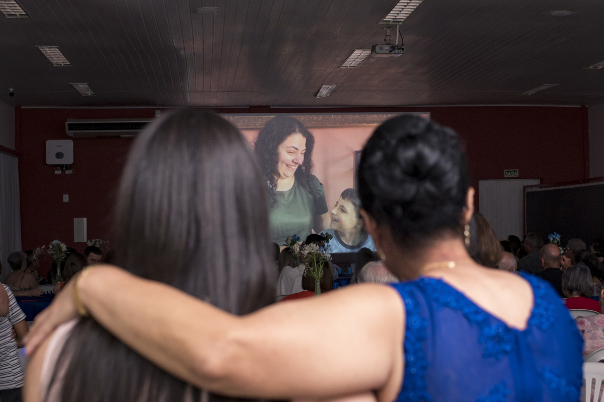 homenagem da filha para a mães de 60 anos