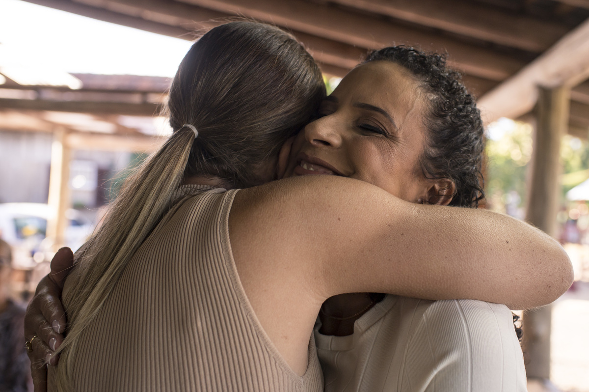 chá de bebê, abraço na dinda