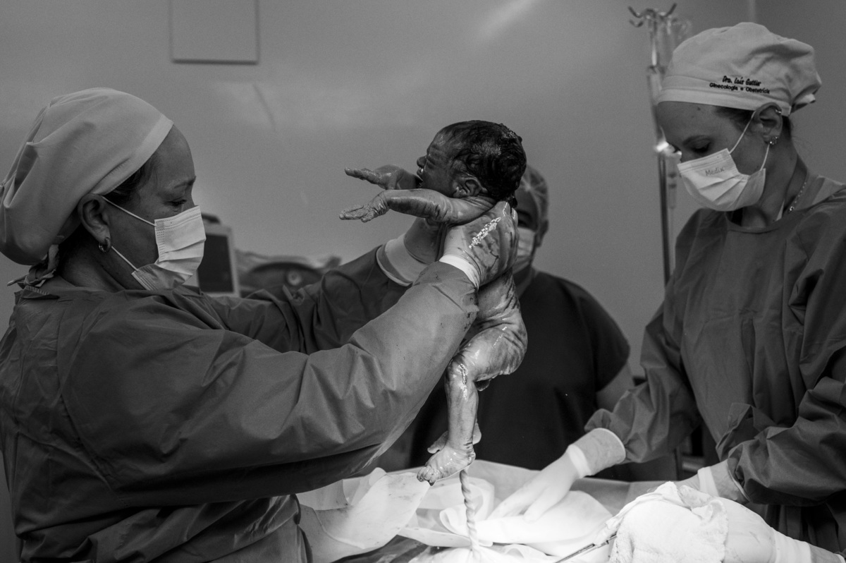 Documental de parto, hora do nascimento do bebê