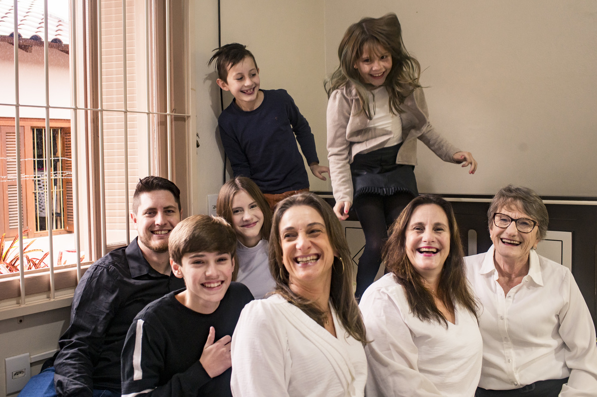 Ensaio em casa, na cama da avó