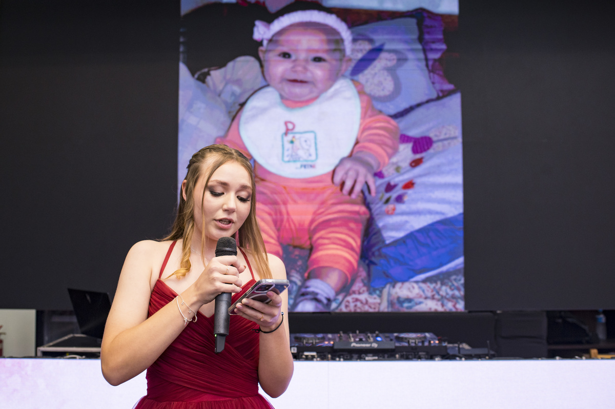 Festa de 15 anos, homenagens