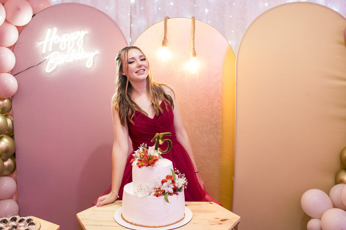 Festa de 15 anos, foto na mesa decorada