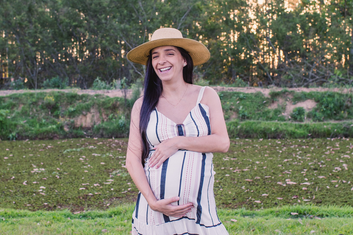 Ensaio de gestante de gêmeos no interior de Triunfo - fotógrafa Claudia Wallauer