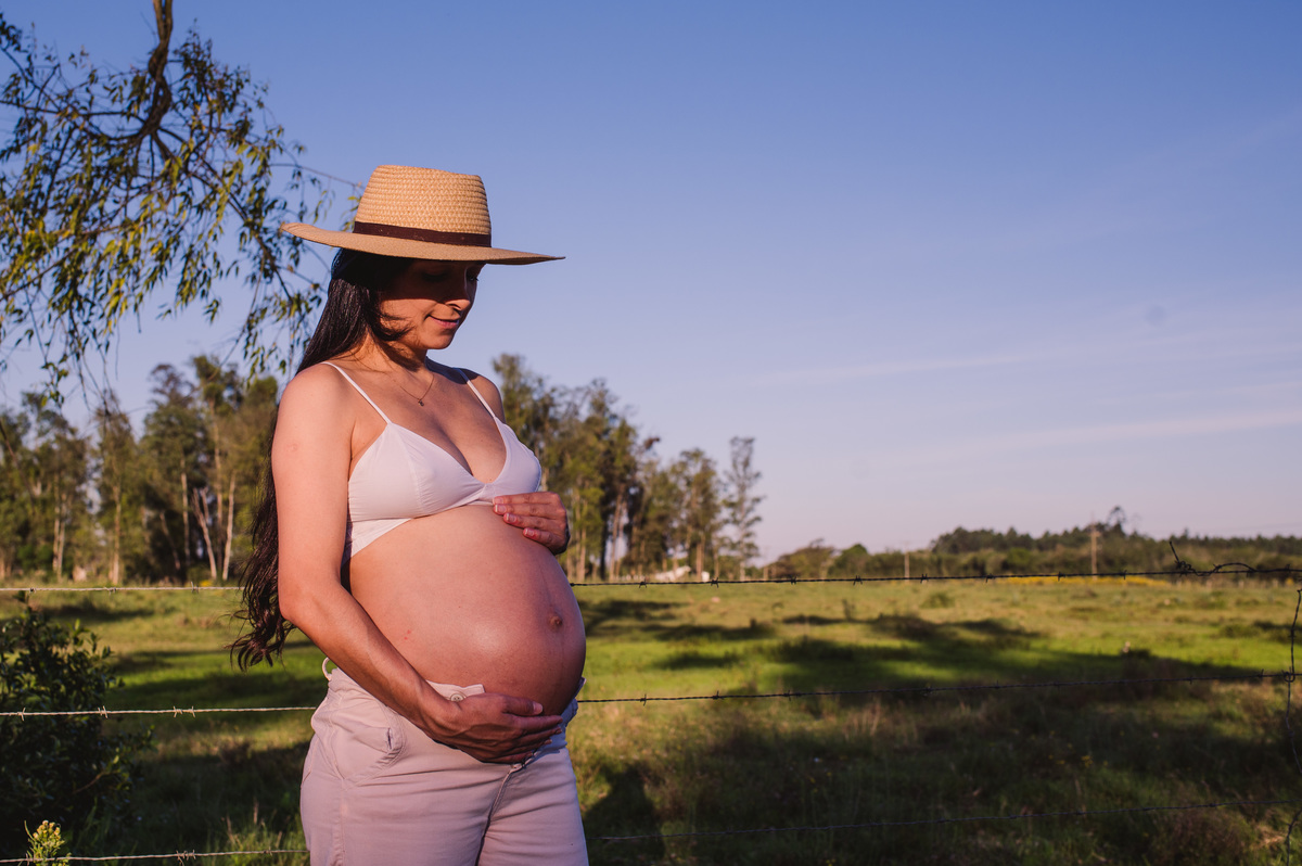 Ensaio de gestante de gêmeos no interior de Triunfo - Fotógrafa Claudia Wallauer