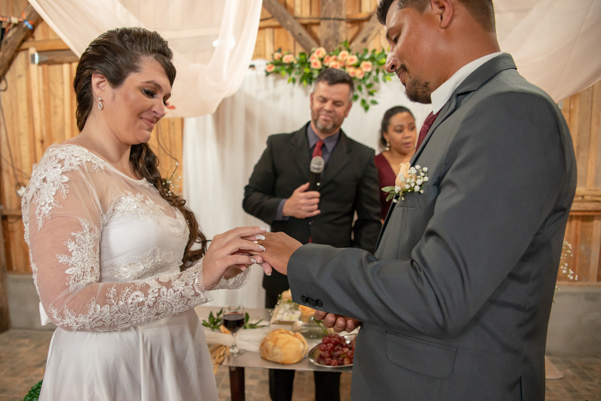 troca de alianças no casamento