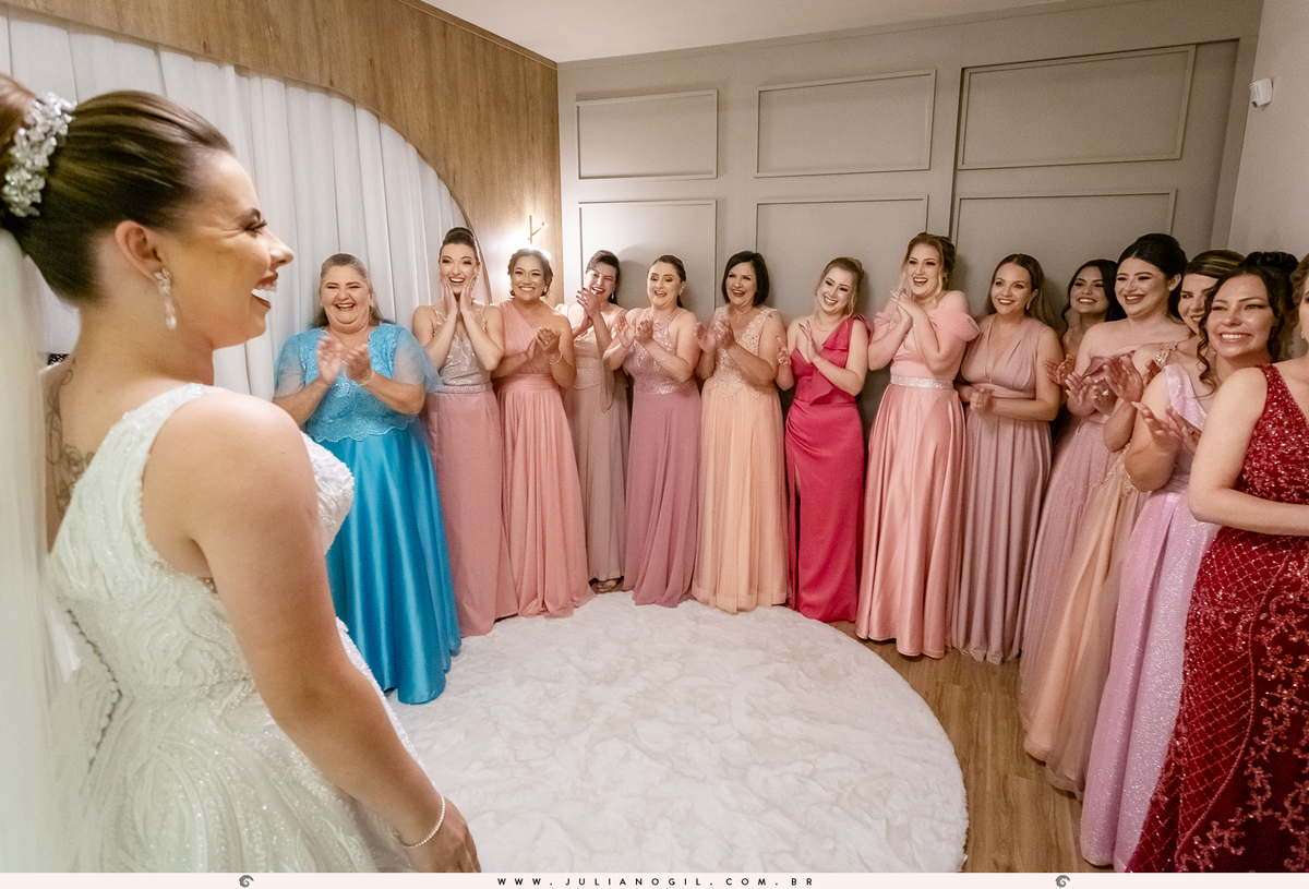 Casamento-irati-paraná-fotógrafo-juliano-gil-jeniffer-serkunhuk-douglas-sedovski-espaço-santo-fole-dress-nossa-senhora-da-luz