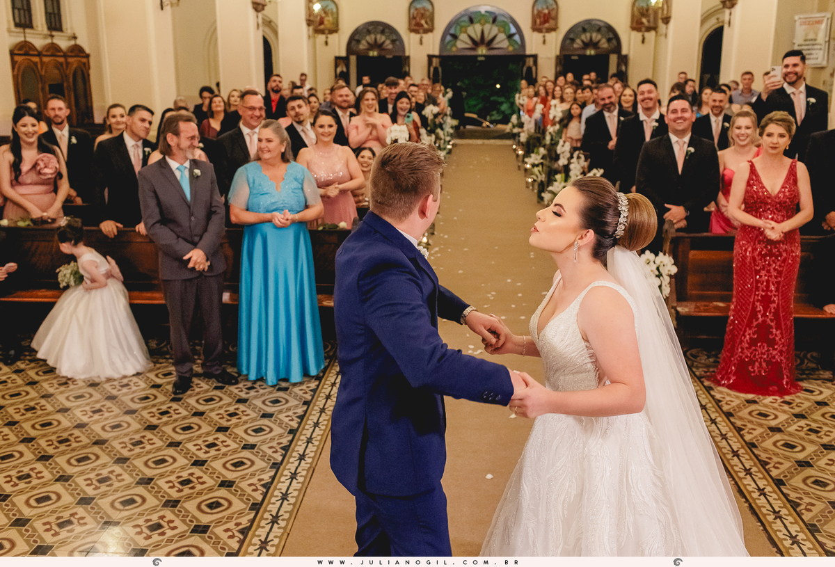 Casamento-irati-paraná-fotógrafo-juliano-gil-jeniffer-serkunhuk-douglas-sedovski-espaço-santo-fole-dress-nossa-senhora-da-luz