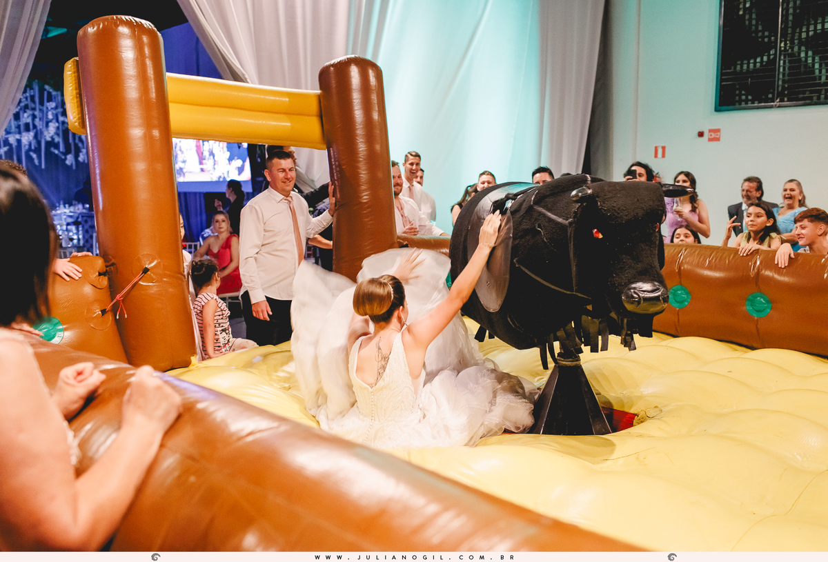 Casamento-irati-paraná-fotógrafo-juliano-gil-jeniffer-serkunhuk-douglas-sedovski-espaço-santo-fole-dress-nossa-senhora-da-luz