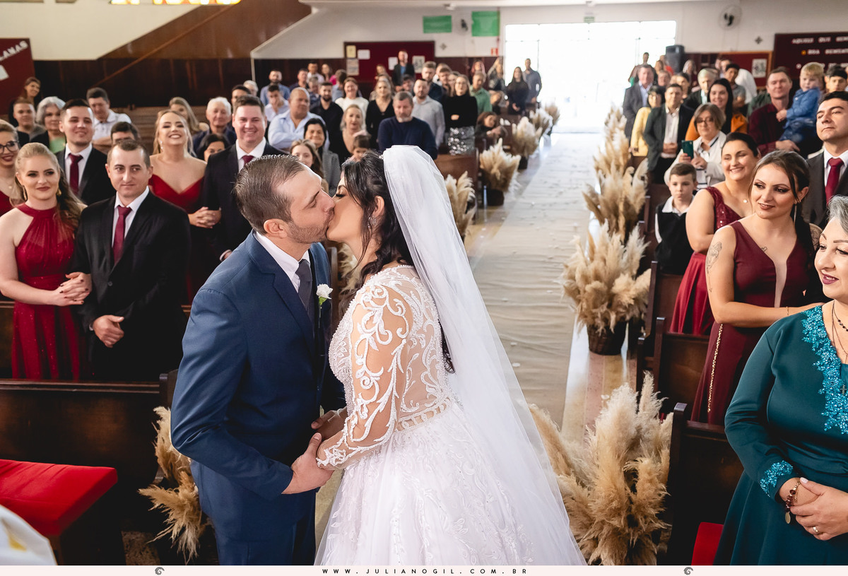 Casamento Patricia e Mario Fucilini Rio Azul Irati Paraná Goiás Fotógrafo Juliano Gil Recepção Churrascaria Italiano