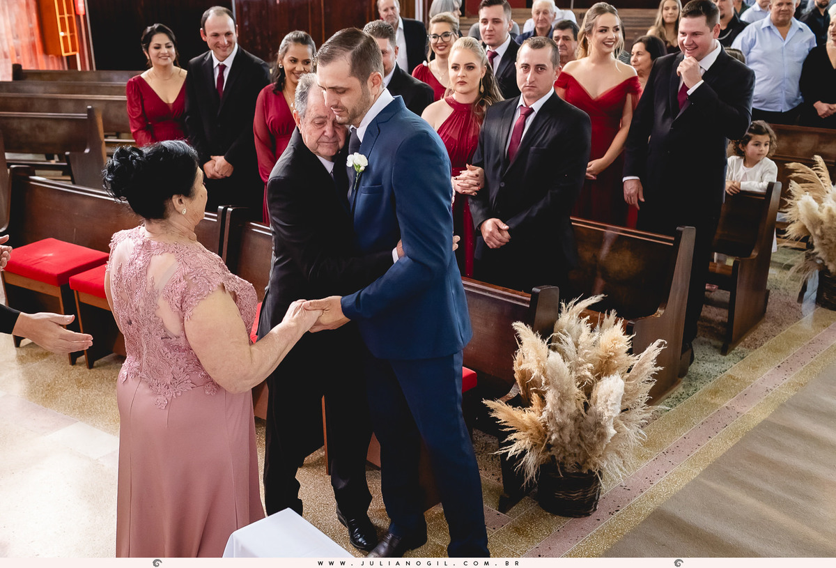 Casamento Patricia e Mario Fucilini Rio Azul Irati Paraná Goiás Fotógrafo Juliano Gil Recepção Churrascaria Italiano