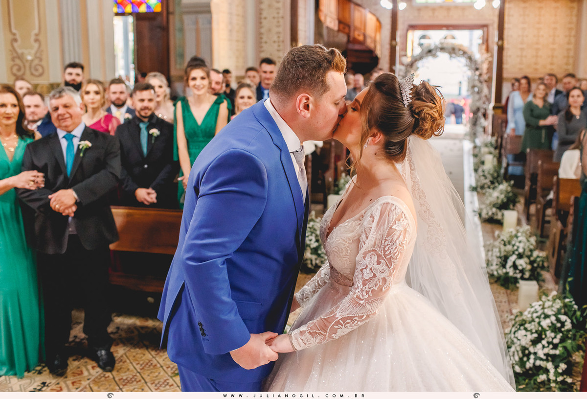 Paróquia São Josafat -Cerimônia-Jéssica-Brekailo-Roberto-Grosko-Junior-Casamento-Prudentópolis-Paraná-Fotógrafo-Juliano-Gil-umalu