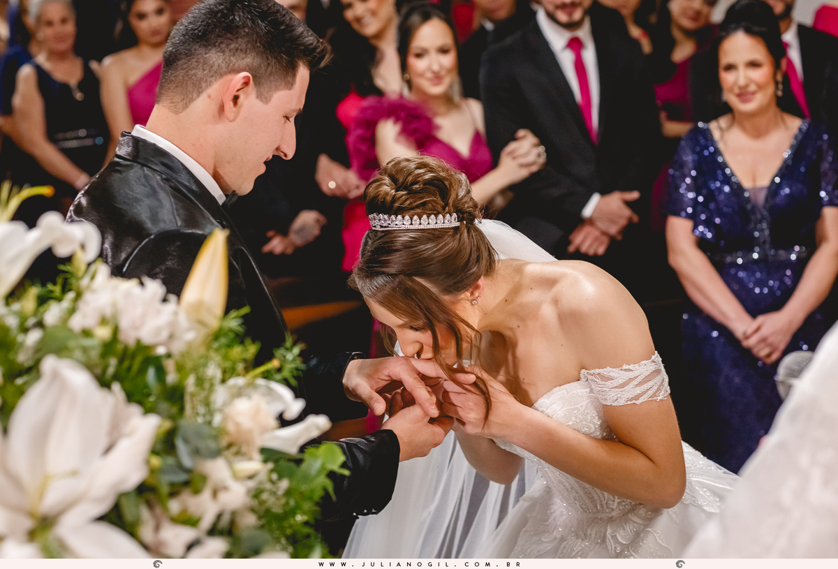 Gabriela-Grochoviski-Luiz-Zago-Casamento-Irati-Paraná-Paróquia-São-Miguel-Fotógrafo-Juliano-Gil-Cerimônia