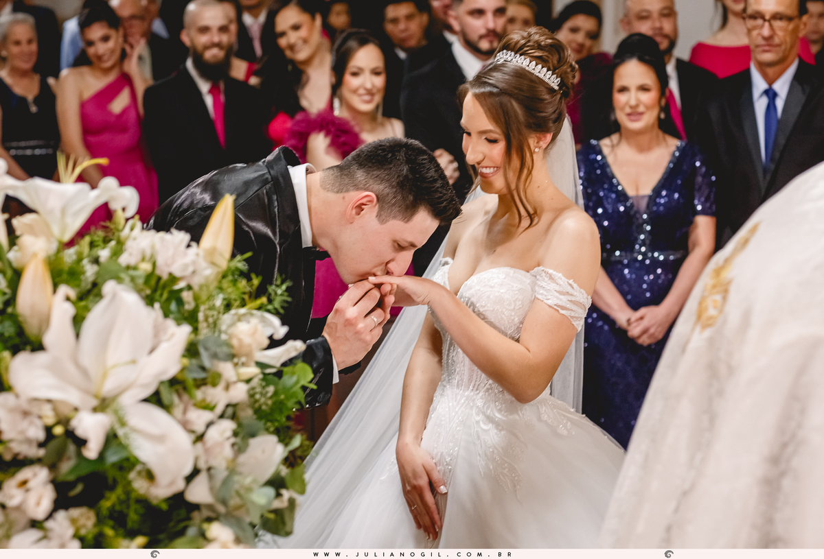Gabriela-Grochoviski-Luiz-Zago-Casamento-Irati-Paraná-Paróquia-São-Miguel-Fotógrafo-Juliano-Gil-Cerimônia
