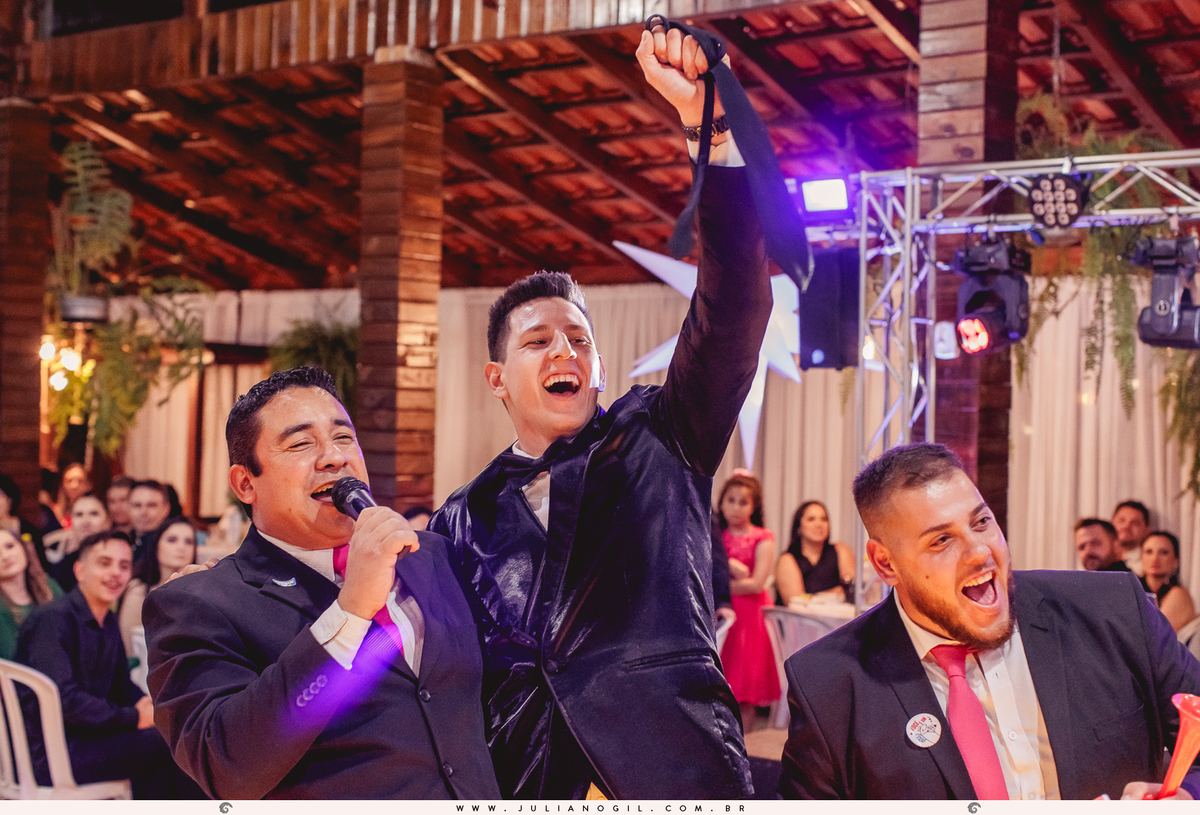 Gabriela-Grochoviski-Luiz-Zago-Casamento-Irati-Paraná-Paróquia-São-Miguel-Fotógrafo-Juliano-Gil-Rancho-do-lago-vó-Tereza