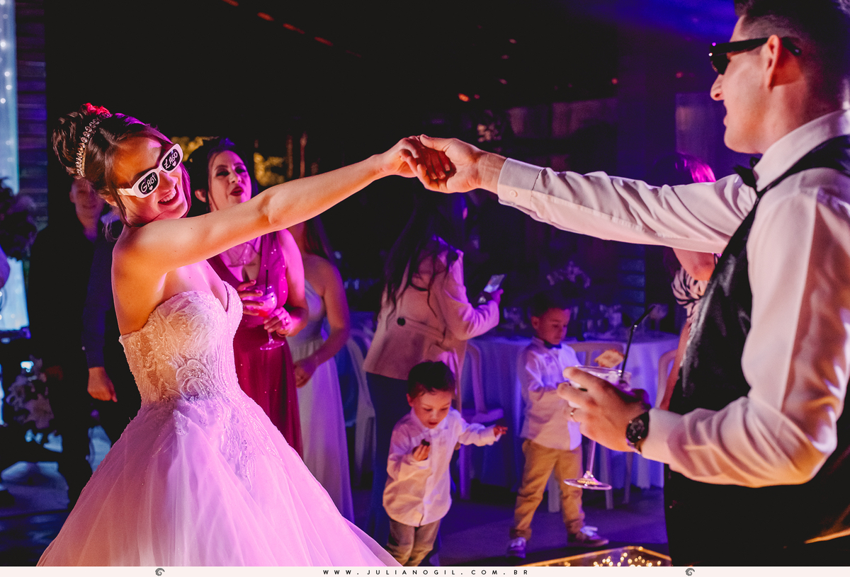 Gabriela-Grochoviski-Luiz-Zago-Casamento-Irati-Paraná-Paróquia-São-Miguel-Fotógrafo-Juliano-Gil-Rancho-do-lago-vó-Tereza