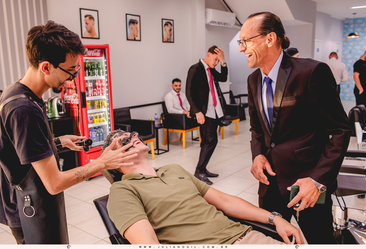 Gabriela-Grochoviski-Luiz-Zago-Casamento-Irati-Paraná-Paróquia-São-Miguel-Fotógrafo-Juliano-Gil-The-Win