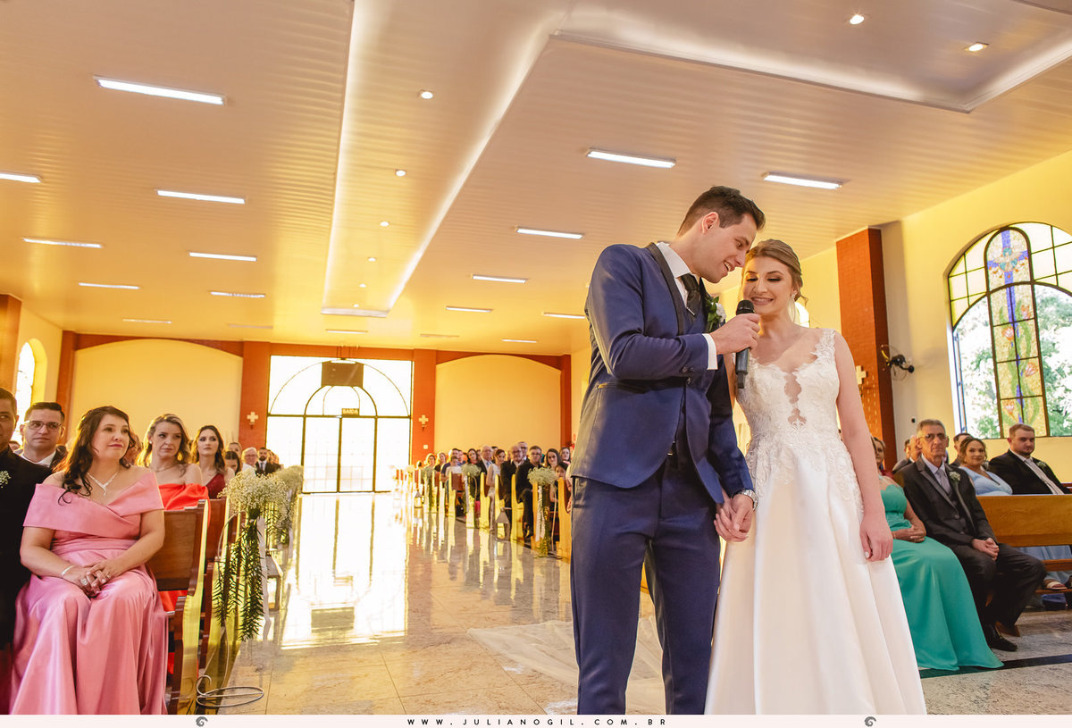 Cerimônia casamento Sandineli Bini Elvis Platini Paróquia São João Paulo II Ponta Grossa Fotógrafo Juliano Gil Irati Paraná