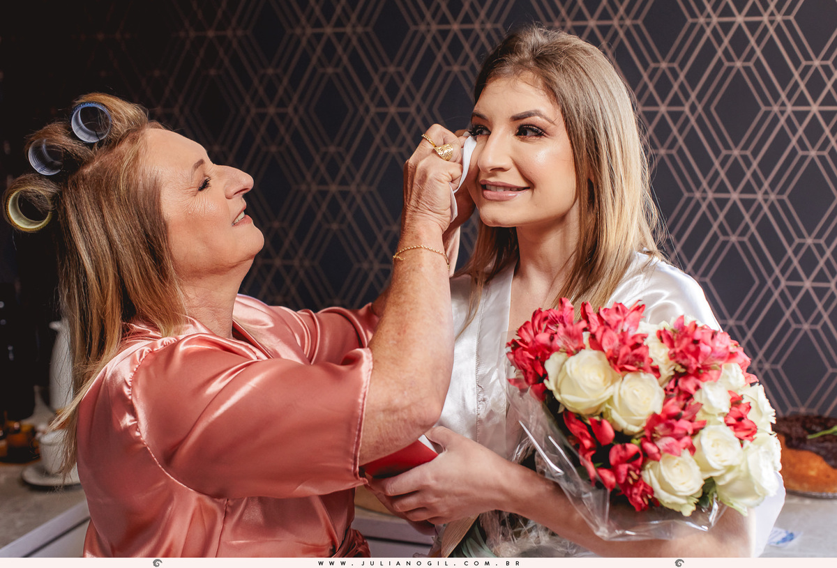 Making of Noiva Sandineli Bini Espaço Tatiane Belo Ponta Grossa Fotógrafo Juliano Gil Irati Paraná
