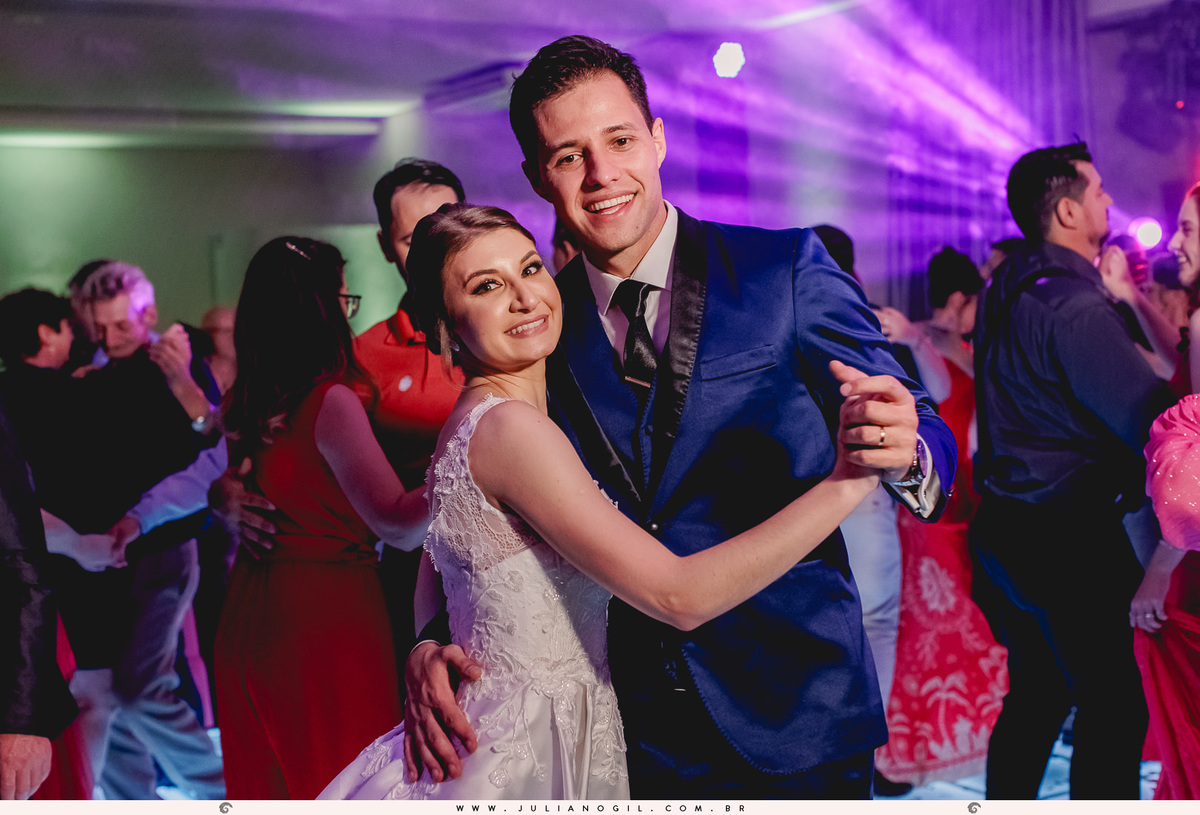 Cerimônia casamento Sandineli Bini Elvis Platini Paróquia São João Paulo II Ponta Grossa Fotógrafo Juliano Gil Irati Paraná Recepção Clube Ponta Lagoa