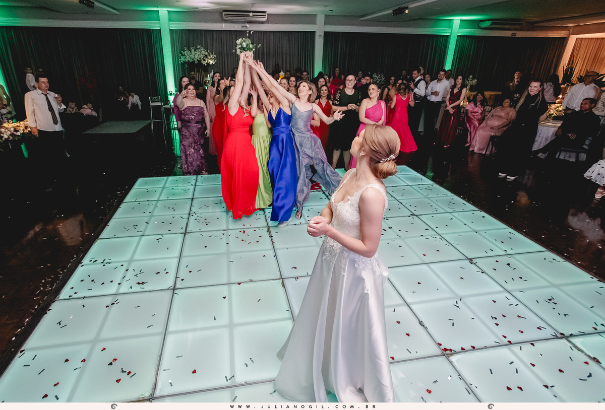 Cerimônia casamento Sandineli Bini Elvis Platini Paróquia São João Paulo II Ponta Grossa Fotógrafo Juliano Gil Irati Paraná Recepção Clube Ponta Lagoa