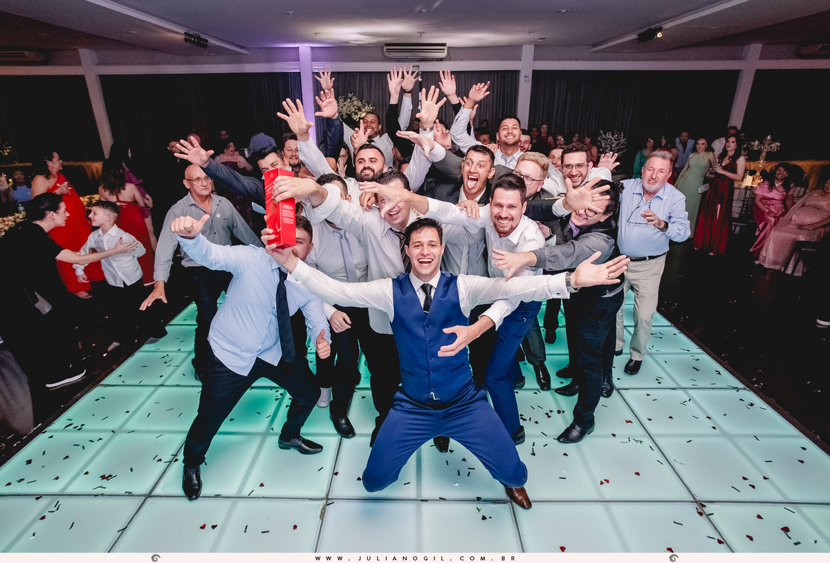 Cerimônia casamento Sandineli Bini Elvis Platini Paróquia São João Paulo II Ponta Grossa Fotógrafo Juliano Gil Irati Paraná Recepção Clube Ponta Lagoa