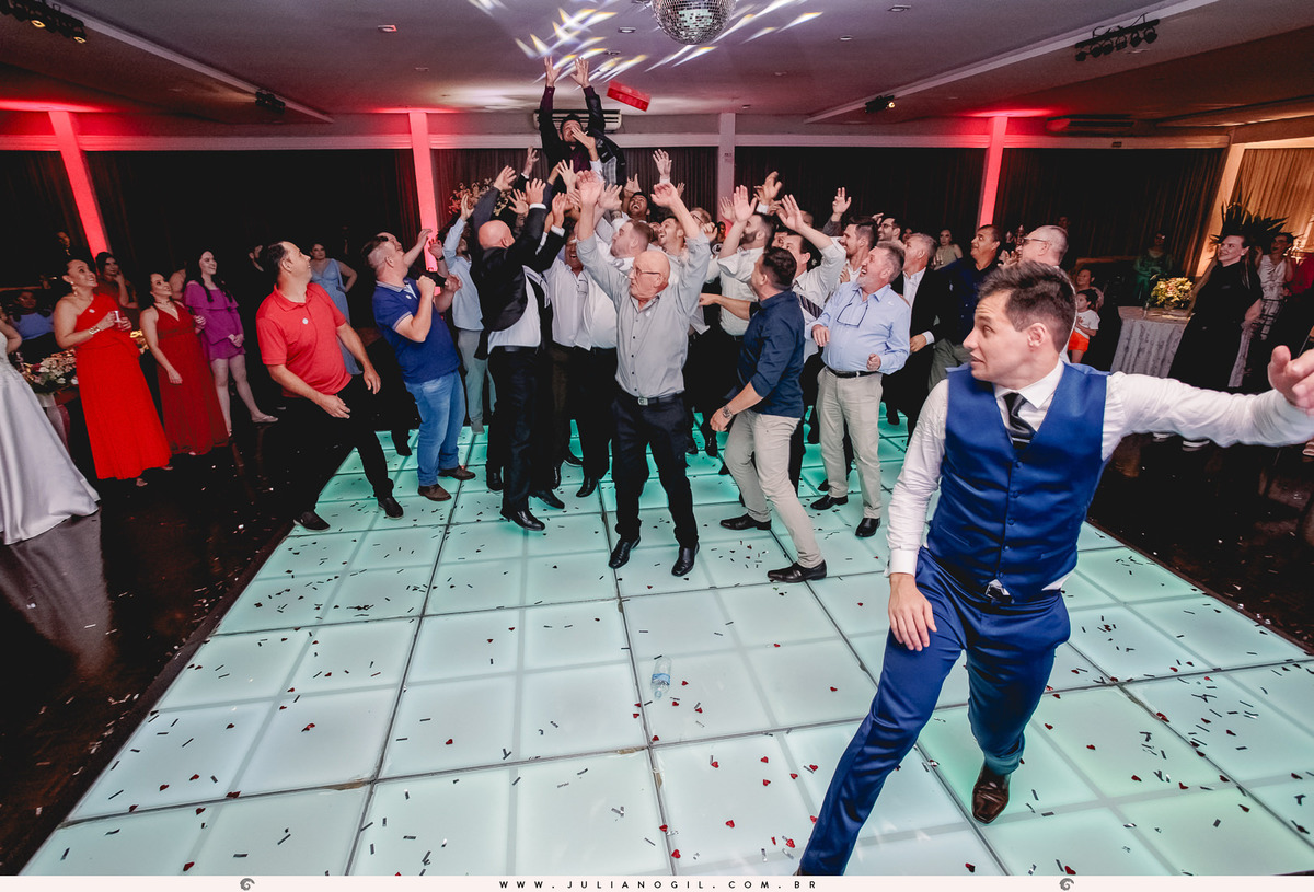 Cerimônia casamento Sandineli Bini Elvis Platini Paróquia São João Paulo II Ponta Grossa Fotógrafo Juliano Gil Irati Paraná Recepção Clube Ponta Lagoa