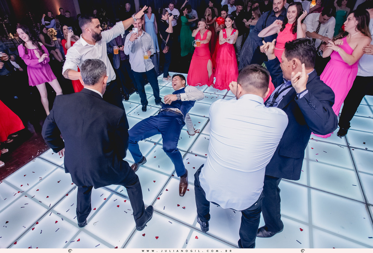 Cerimônia casamento Sandineli Bini Elvis Platini Paróquia São João Paulo II Ponta Grossa Fotógrafo Juliano Gil Irati Paraná Recepção Clube Ponta Lagoa