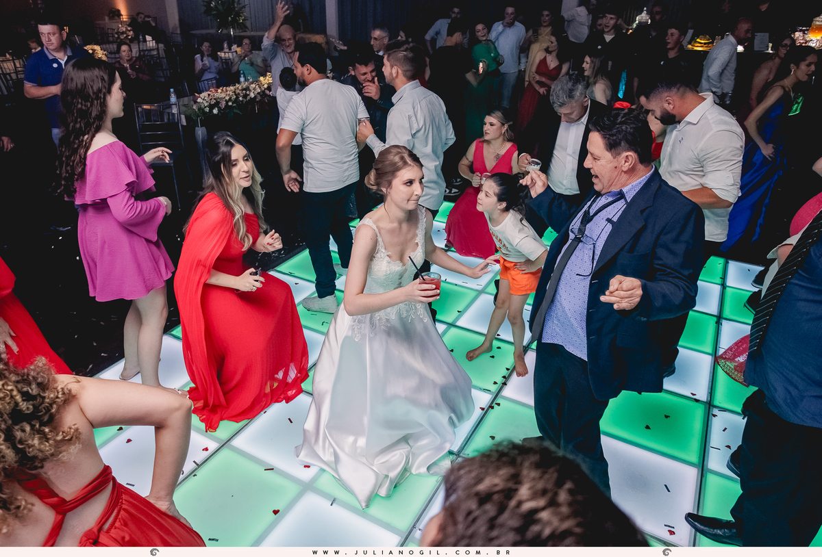 Cerimônia casamento Sandineli Bini Elvis Platini Paróquia São João Paulo II Ponta Grossa Fotógrafo Juliano Gil Irati Paraná Recepção Clube Ponta Lagoa