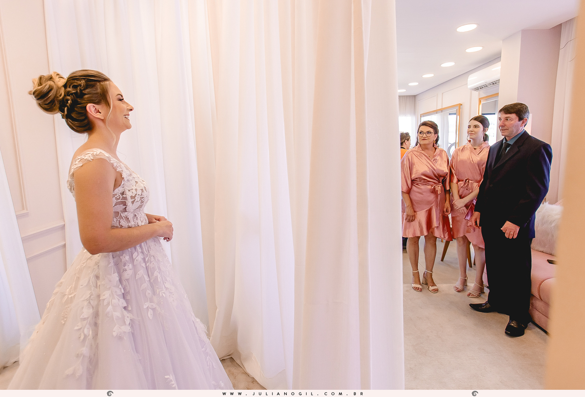 Making Of Noiva Francieli Roik fotógrafo Juliano Gil Irati Paraná Casamento Aline Xavier Aline Gabrielle Zerbinatti Igreja Imaculado Coração de Maria Rancho Vó Tereza