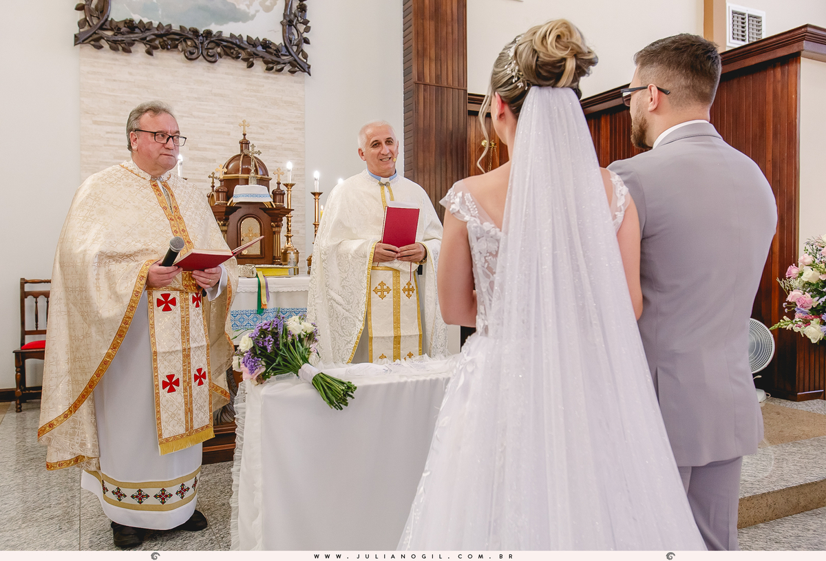 Cerimônia de casamento Noiva Francieli Roik Noivo Anderson Ferreira de Lima fotógrafo Juliano Gil Irati Paraná Casamento Aline Xavier Aline Gabrielle Zerbinatti Igreja Imaculado Coração de Maria Rancho Vó Tereza Hotel Monte Libano