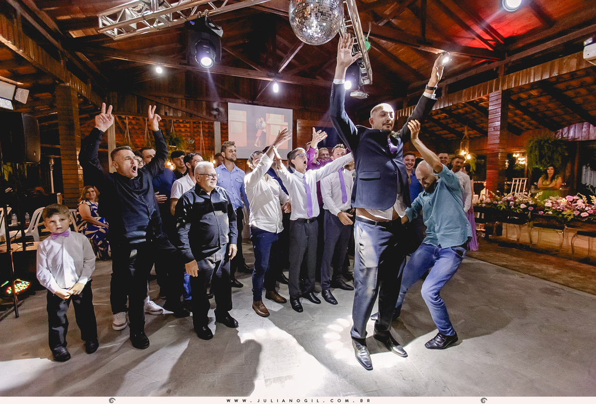 Recepção Festa de casamento Noiva Francieli Roik Noivo Anderson Ferreira de Lima fotógrafo Juliano Gil Irati Paraná Casamento Aline Xavier Aline Gabrielle Zerbinatti Igreja Imaculado Coração de Maria Rancho Vó Tereza Hotel Monte Libano