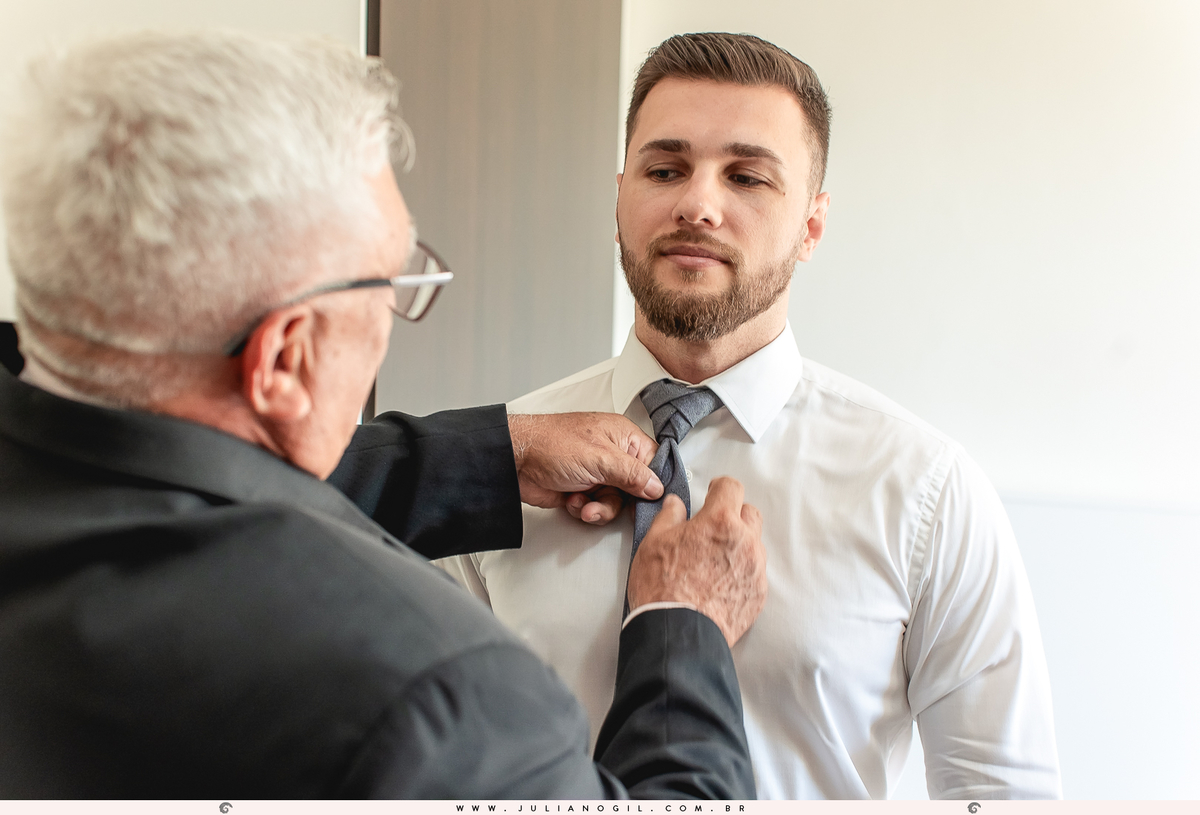 Making Of Noivo Anderson Ferreira de Lima fotógrafo Juliano Gil Irati Paraná Casamento Aline Xavier Aline Gabrielle Zerbinatti Igreja Imaculado Coração de Maria Rancho Vó Tereza Hotel Monte Libano