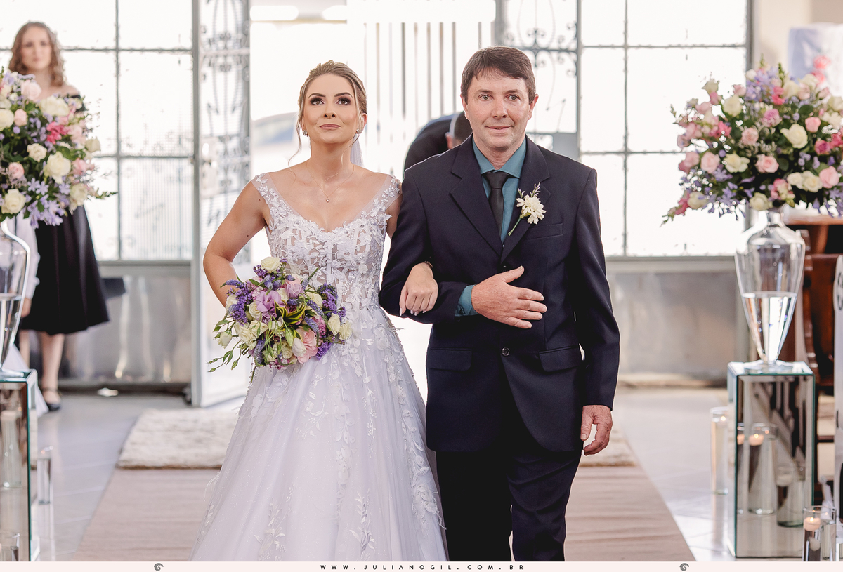 Cerimônia de casamento Noiva Francieli Roik Noivo Anderson Ferreira de Lima fotógrafo Juliano Gil Irati Paraná Casamento Aline Xavier Aline Gabrielle Zerbinatti Igreja Imaculado Coração de Maria Rancho Vó Tereza Hotel Monte Libano