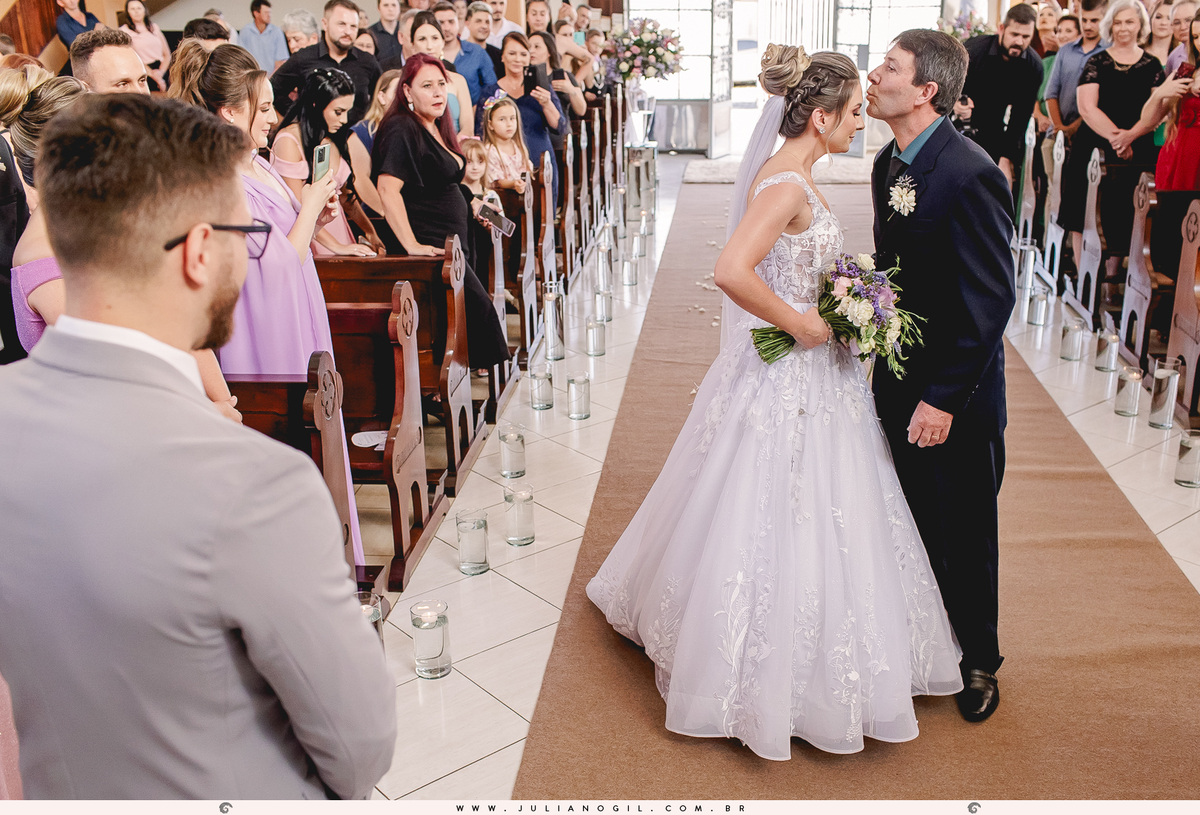 Cerimônia de casamento Noiva Francieli Roik Noivo Anderson Ferreira de Lima fotógrafo Juliano Gil Irati Paraná Casamento Aline Xavier Aline Gabrielle Zerbinatti Igreja Imaculado Coração de Maria Rancho Vó Tereza Hotel Monte Libano