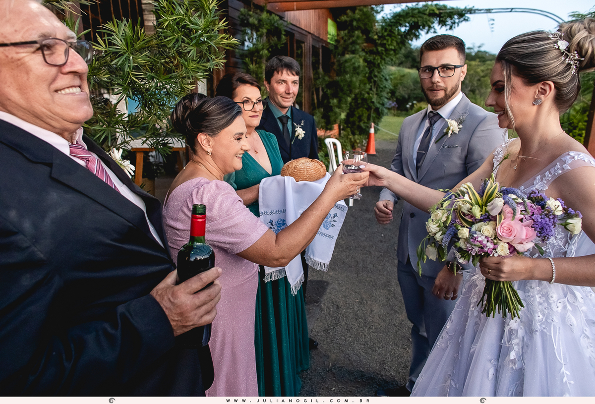 Recepção Festa de casamento Noiva Francieli Roik Noivo Anderson Ferreira de Lima fotógrafo Juliano Gil Irati Paraná Casamento Aline Xavier Aline Gabrielle Zerbinatti Igreja Imaculado Coração de Maria Rancho Vó Tereza Hotel Monte Libano