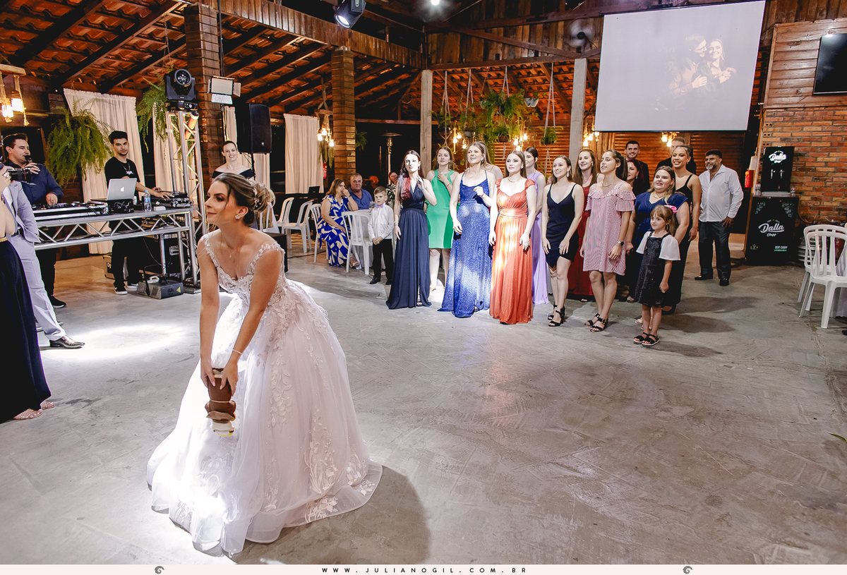 Recepção Festa de casamento Noiva Francieli Roik Noivo Anderson Ferreira de Lima fotógrafo Juliano Gil Irati Paraná Casamento Aline Xavier Aline Gabrielle Zerbinatti Igreja Imaculado Coração de Maria Rancho Vó Tereza Hotel Monte Libano