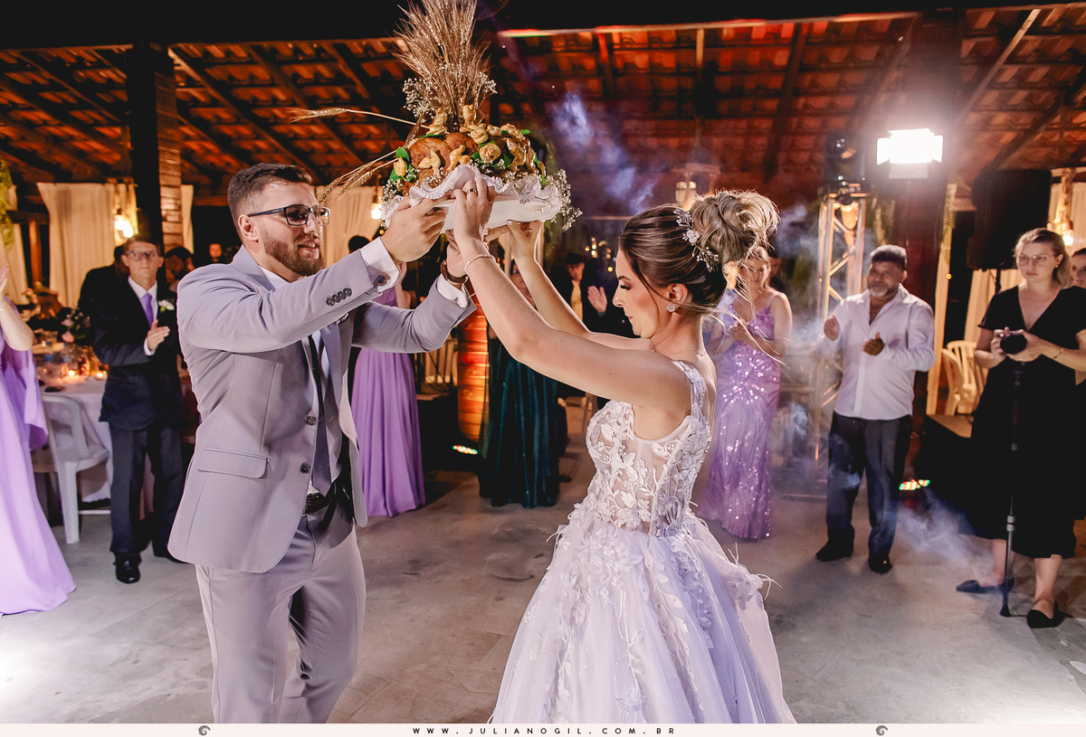 Recepção Festa de casamento Noiva Francieli Roik Noivo Anderson Ferreira de Lima fotógrafo Juliano Gil Irati Paraná Casamento Aline Xavier Aline Gabrielle Zerbinatti Igreja Imaculado Coração de Maria Rancho Vó Tereza Hotel Monte Libano