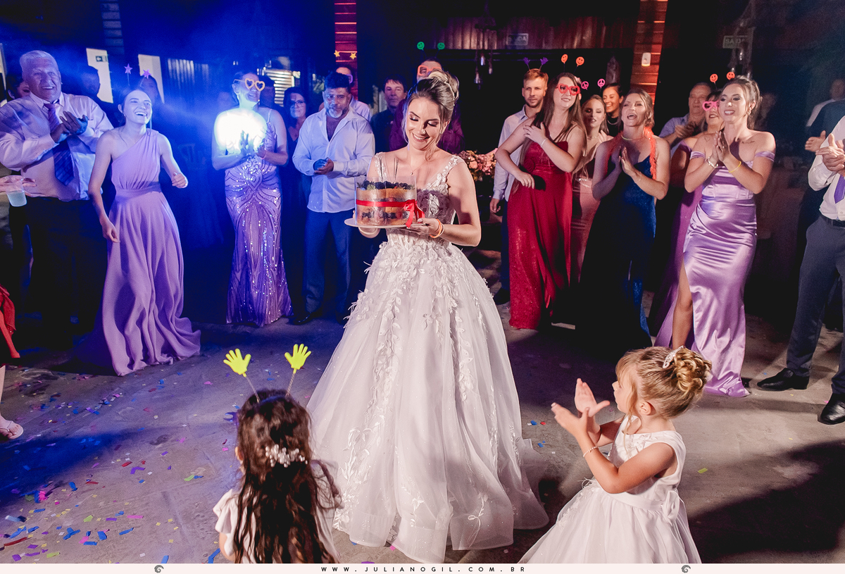 Recepção Festa de casamento Noiva Francieli Roik Noivo Anderson Ferreira de Lima fotógrafo Juliano Gil Irati Paraná Casamento Aline Xavier Aline Gabrielle Zerbinatti Igreja Imaculado Coração de Maria Rancho Vó Tereza Hotel Monte Libano