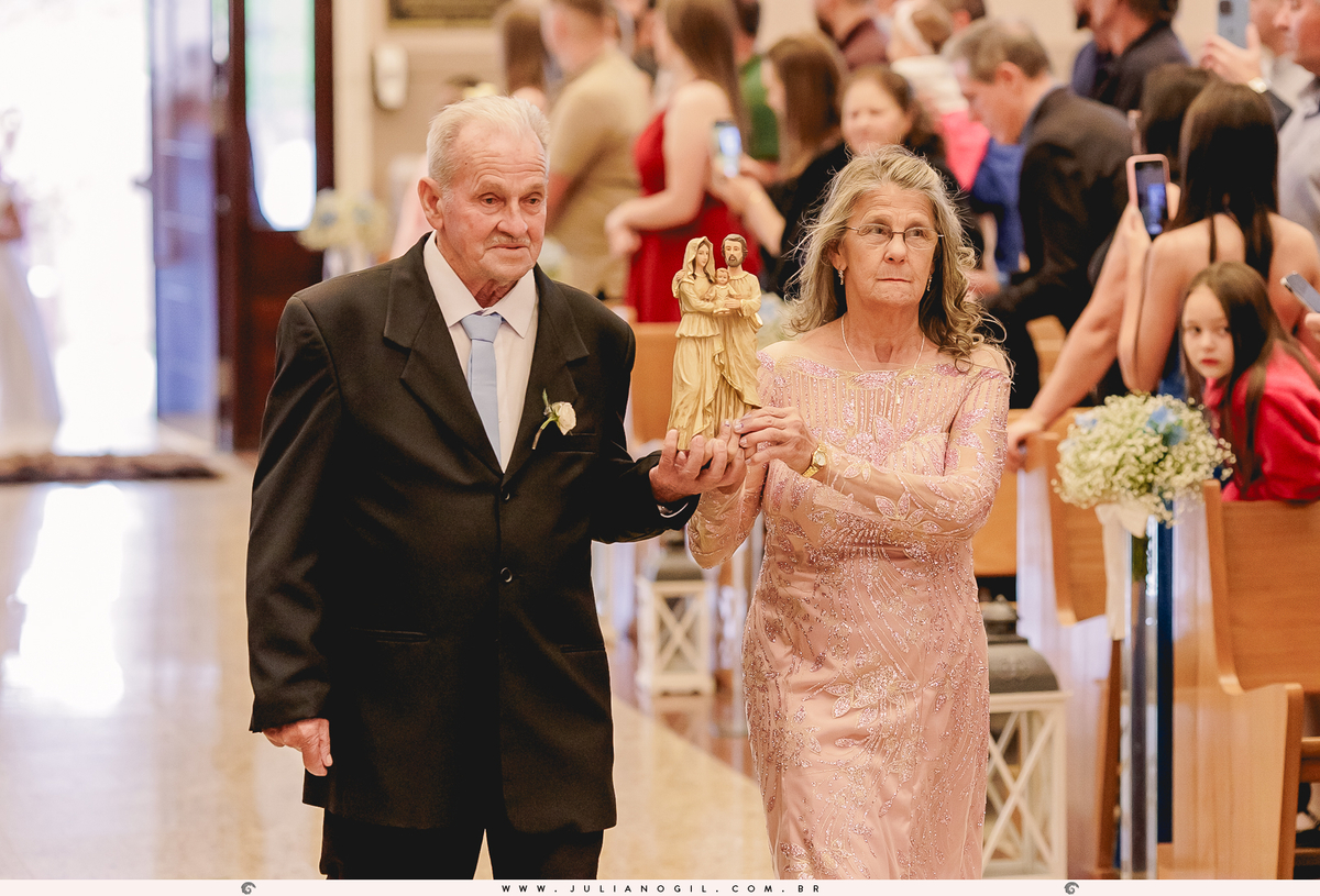 Casamento Jeferson Girotto Carol Jacumasso Santuário São Francisco de Assis curitiba  irati Paraná fotógrafo de casamento juliano gil