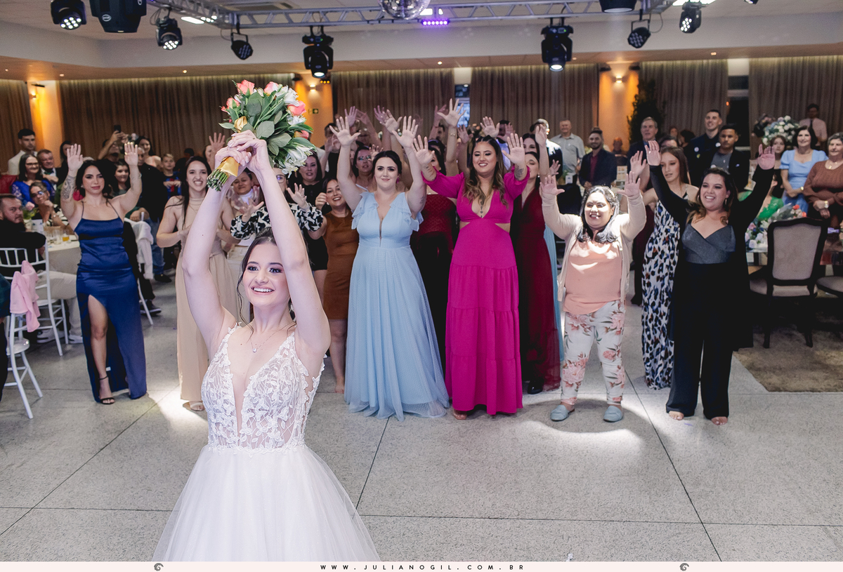 Casamento Jeferson Girotto Carol Jacumasso Santuário São Francisco de Assis curitiba  irati Paraná fotógrafo de casamento juliano gil