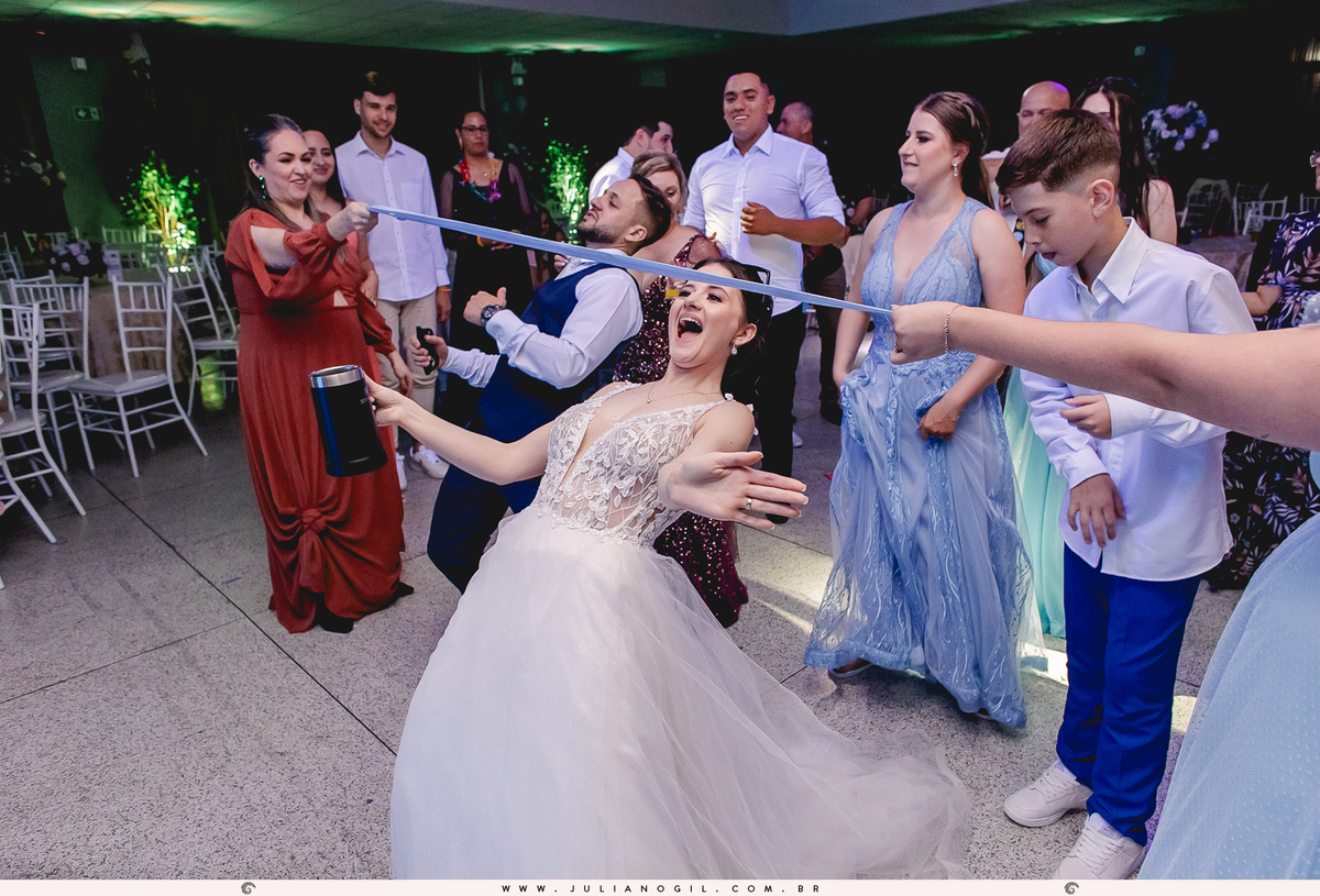 Casamento Jeferson Girotto Carol Jacumasso Santuário São Francisco de Assis curitiba  irati Paraná fotógrafo de casamento juliano gil