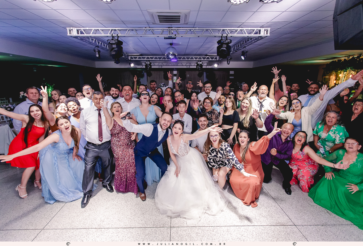 Casamento Jeferson Girotto Carol Jacumasso Santuário São Francisco de Assis curitiba  irati Paraná fotógrafo de casamento juliano gil