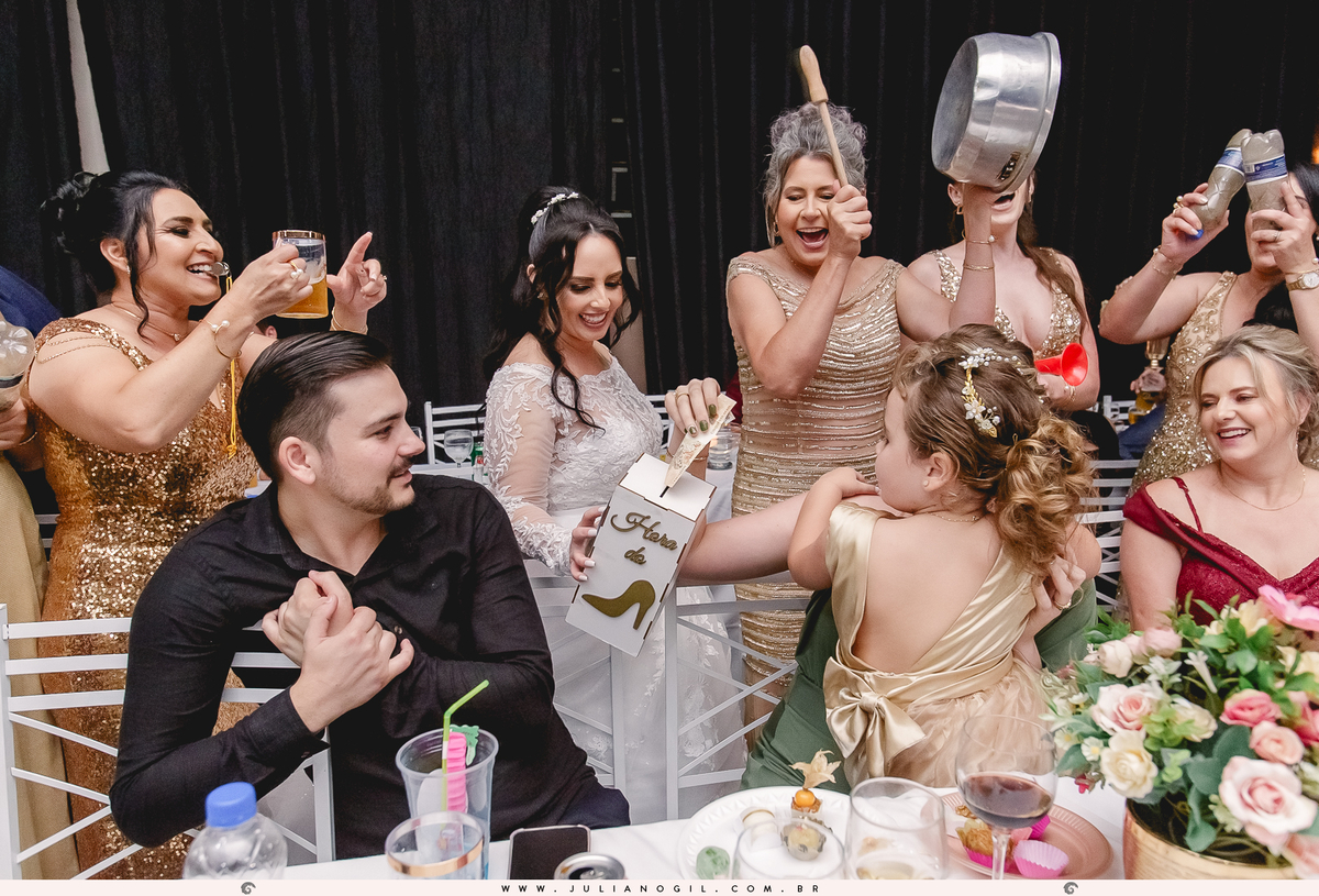 Recepção Festa de Casamento Noiva Ana Claudia dos Santos Noivo Luiz Fernando Grabowski Paróquia São Pedro Apóstolo Salão de Festa Capela Nossa Senhora Aparecida Fotógrafo Juliano Gil Mallet Paraná Irati Casamento