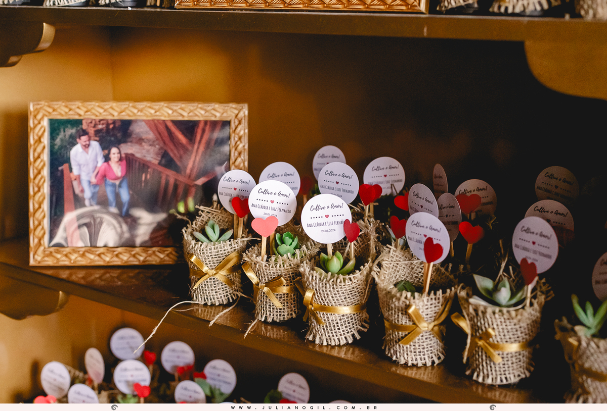 Recepção Festa de Casamento Noiva Ana Claudia dos Santos Noivo Luiz Fernando Grabowski Paróquia São Pedro Apóstolo Salão de Festa Capela Nossa Senhora Aparecida Fotógrafo Juliano Gil Mallet Paraná Irati Casamento Decoração