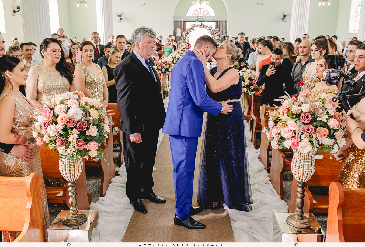 Casamento Noiva Ana Claudia dos Santos Noivo Luiz Fernando Grabowski Paróquia São Pedro Apóstolo Salão de Festa Capela Nossa Senhora Aparecida Fotógrafo Juliano Gil Mallet Paraná Irati Casamento