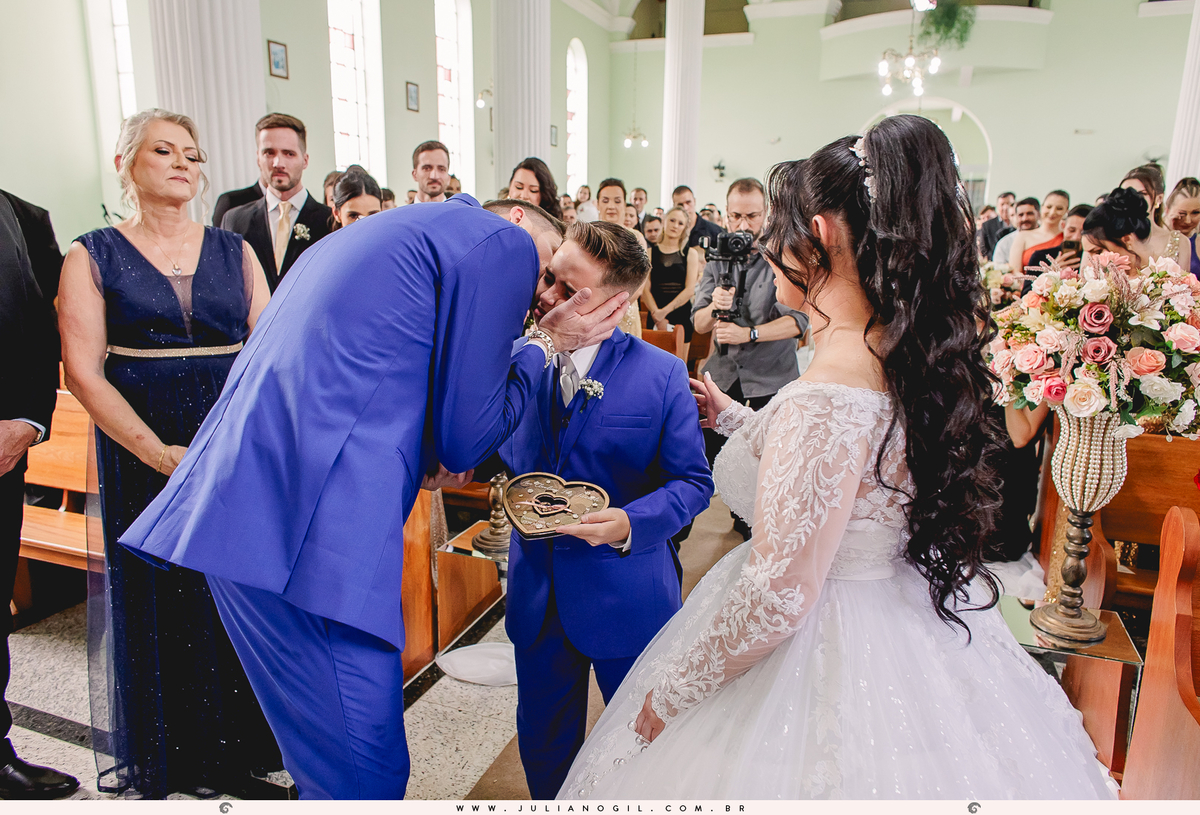 Casamento Noiva Ana Claudia dos Santos Noivo Luiz Fernando Grabowski Paróquia São Pedro Apóstolo Salão de Festa Capela Nossa Senhora Aparecida Fotógrafo Juliano Gil Mallet Paraná Irati Casamento