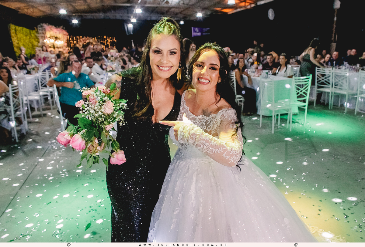 Recepção Festa de Casamento Noiva Ana Claudia dos Santos Noivo Luiz Fernando Grabowski Paróquia São Pedro Apóstolo Salão de Festa Capela Nossa Senhora Aparecida Fotógrafo Juliano Gil Mallet Paraná Irati Casamento